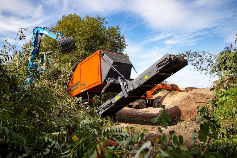 Ekomaxx 800 green waste machine for agriculture and heavy equipment.